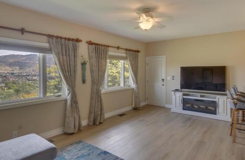 Simi Valley Apartment | Pets Welcome! Simi Valley Home w/Mtn & City View