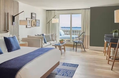 Goat Island Hotel | Picturesque Waterview Room w/Relaxing Patio | Newport Harbor Ultimate Retreat