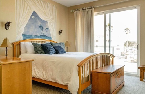 Downtown Condo | PISMO OCEANFRONT, PRIVATE GARAGE, PET, CHILD, & ADA FRIENDLY