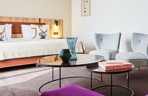 Porte-Dauphine Hotel | Plaza Tour Eiffel Hotel - 4 Star Hotel at a Discountnnnn