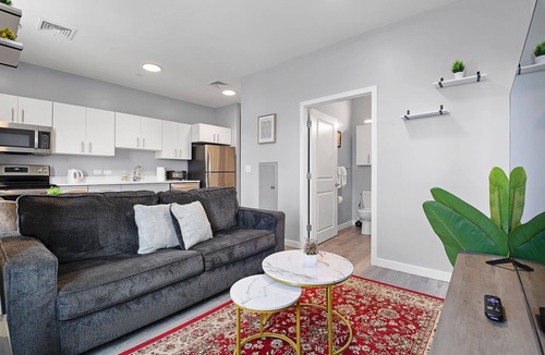 Everett Apartment | Pleasant 1BR Near Encore Boston voiq