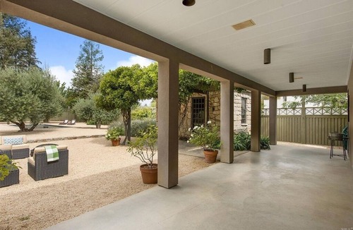 St. Helena House | Pool, Olive Grove, Bocce Court, Walk to town