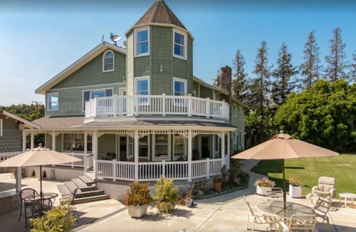 Fillmore House | Post-Victorian with Private Pool & Sprawling Grounds, Near Wedding Venues.