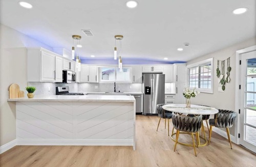 Poway House | Poway 4BR 2BA Exotic Home | Near Safari Park