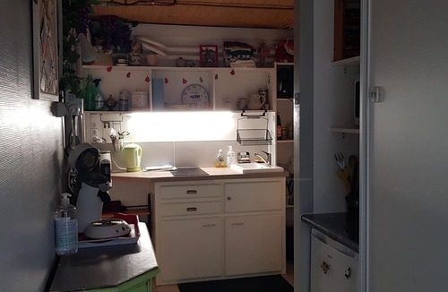Villebon-sur-Yvette Apartment | Près de Paris, Essonne, Petit Appartement Indépendant. RER B Lozère