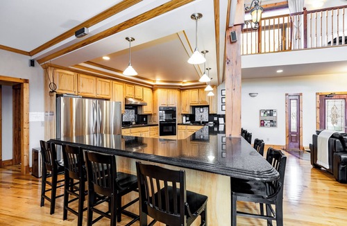 Galena House | Premier 8 BR Home-The Eagle's Nest! Hot Tub, Game Room, Fire Pit!