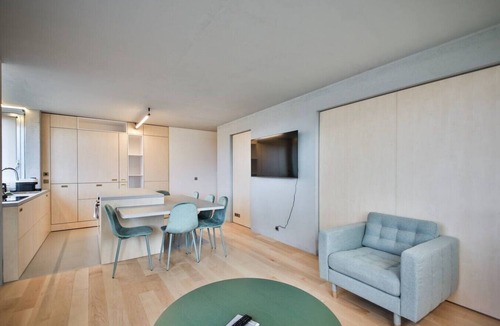 Grenelle Apartment | Premium 3-Bedroom Apartment—View of the Eiffel Tower—Paris 15th Arrondissement—Champ de Mars