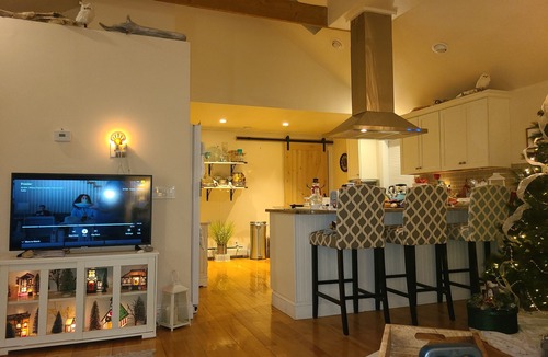 North Kingstown Cottage | Pretty beach house near URI, Newport