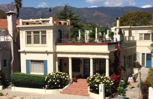 West Beach Apartment | "Prime West Beach location" New Owner. Simple and affordablle.