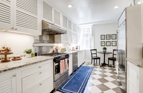 Old Town Alexandria House | Prince of Wales - 1 block from the Waterfront with a Walk Score of 95!