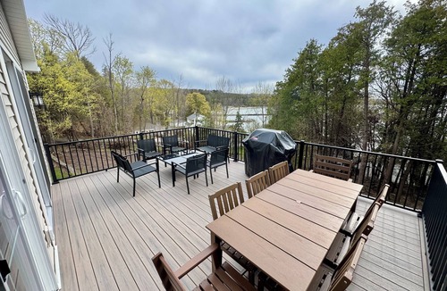 Egg Harbor House | Pristine New Build in the Heart of Egg Harbor 5 BR, 5.5 BA Sleeps 12.
