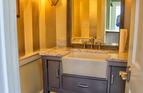Hamilton House | Private 18th Century Farmhouse in Virginia Wine Country with Hot Tub