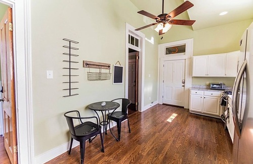 Seventh Ward Apartment | Private Balcony Walkable to French Quarter in Treme Neighborhood