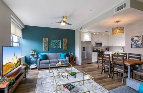 Central Business District Hotel | Private Condo near Must-See Attractions of New Orleans