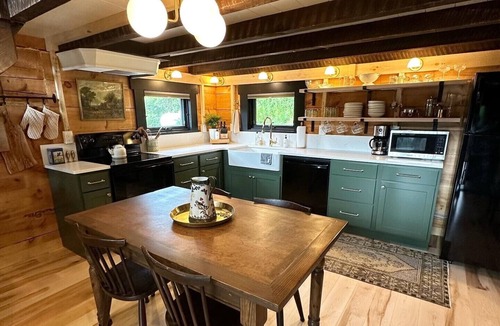 Ferryville Cabin | Private Driftless Cabin w/Hot Tub, Fireplace & Creekside Views