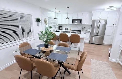 Simi Valley House | Private Estate 6BR, Hot Tub, Yard, Games & Parking
