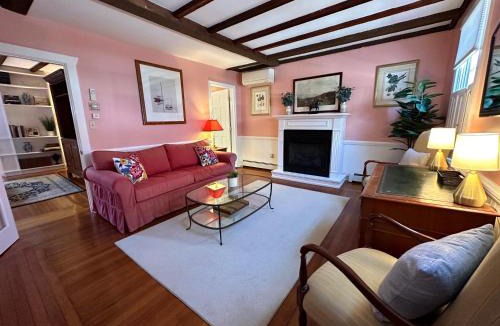 Newport House | Private Historic Inn Downtown Newport