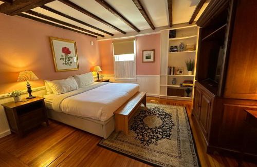 Newport House | Private Historic Inn Downtown Newport