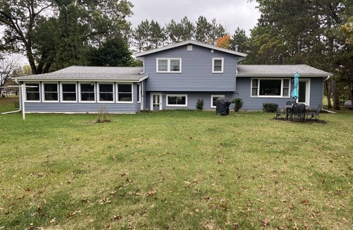 Friendship House | Private house on Friendship lake. Row boat, canoe and two kayaks included.