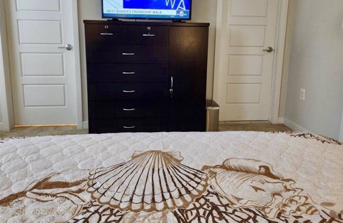 Wheaton-Glenmont House | Private Luxury room at Glenmont Metro