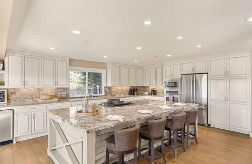 Atascadero House | Private Paso Robles Wine Estate w/Pool, Fire Pit & Vineyard Views