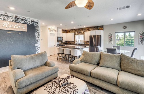Stockton House | Private Patio & Yard! Family Getaway in Stockton