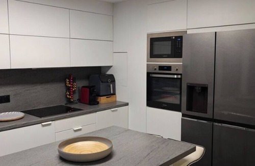 Coubron Apartment | Private pool & BBQ - House near Paris