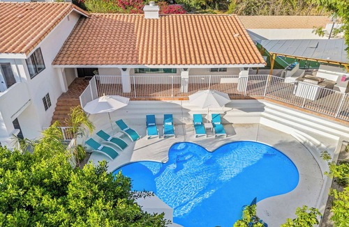Bermuda Dunes House | Private pool,Pickleball+Basketball,Gameroom, bocce+horseshoe+grassy yard 4 games