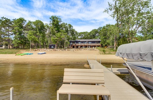 Baxter Cabin | Private sandy swimming beach on White Sand Lake