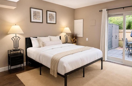 Sugarland Run Apartment | Private suite Near Dulles-Full Kitchen & Patio