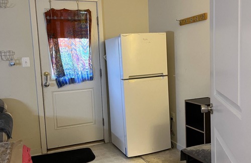 Navy Yard House | Private suite w private entrqnce. DC Short Term Rental #5007242201003894