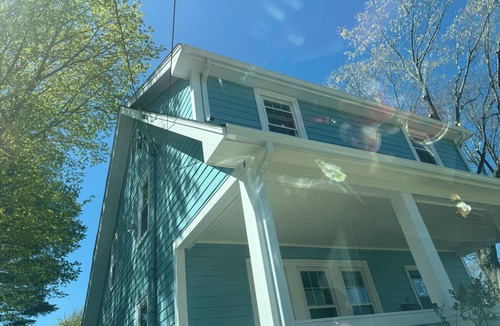 Winchester House | Private Suite with Full Bath & Separate Entrance – close to Tufts University