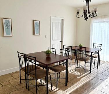 North Hollywood Hostel | Qazaq Hostel