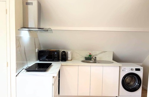 Noisy-le-Grand Apartment | Qhome 6 - Cozy one-bedroom apartment between Paris and Disney