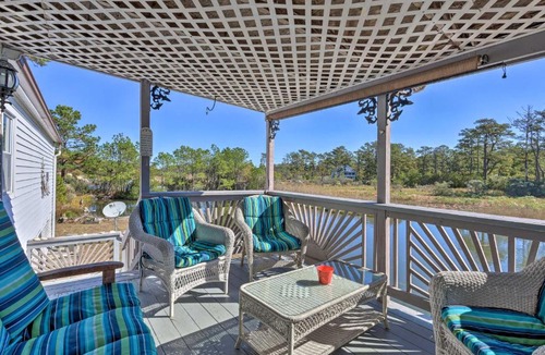 Chincoteague House | Quaint Chincoteague Island Hideaway w/2 Porches!