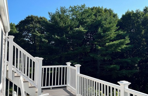 East Orleans Cottage | Quaint cottage in Orleans, 2 bedrooms, upper deck, 2 miles to Nauset beach.