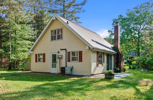 Nekoosa Cabin | QUAINT LAKE FRONT CABIN ON LAKE SHERWOOD