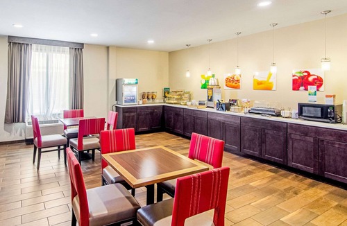 Gonzales Hotel | Quality Inn & Suites Near Tanger Outlet Mall