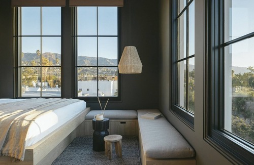 Lower State Hotel | Queen-Sized Room, Lounge Area with Ideal Mountain Views!