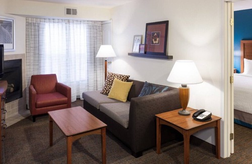San Bernardino House | Quick Drive to San Bernardino Golf Club! 4 Great Rooms! Pets Allowed w/ Gym