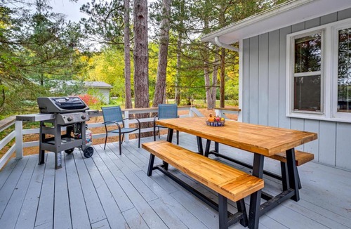 Wautoma House | Quiet Retreat on Lake w/Kayaks, Boats + Bikes!