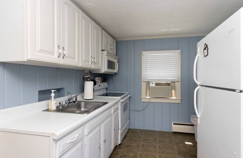 Falmouth Heights Cottage | Quintessential Cape Cottage. Block from the beach
