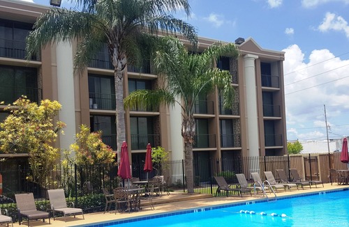 Metairie Hotel | Ramada by Wyndham Metairie New Orleans Airport