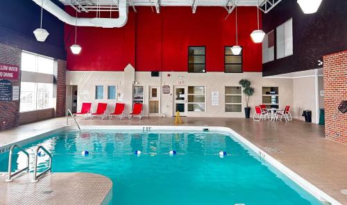 Trenton Hotel | Ramada by Wyndham Trenton