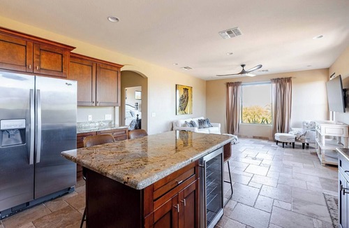Sunrise Desert Vistas Cottage | Ranch Road Desert Oasis.Privacy.Unbelievable Mountain Views!