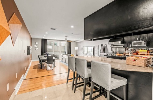 Southwark House | Rare Indoor Heated Pool + Philly Rooftop Deck