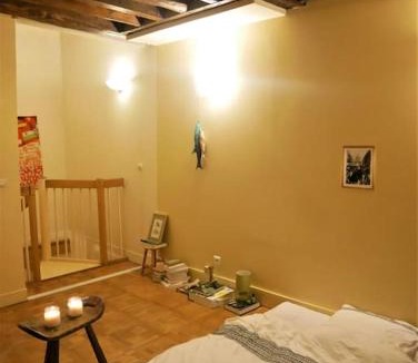 17th Arrondissement Apartment | RARE Villa avec jardin privatif au centre de Paris