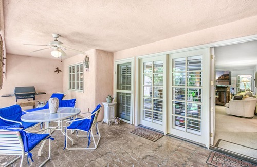 Downtown Palm Springs Condo | Recently Remodeled Deauville Condo + Next to Casino + Walk Everywhere in Downtow