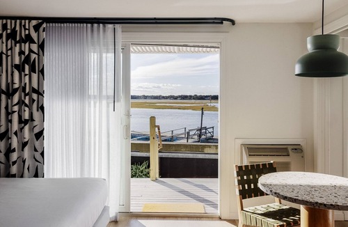 South Yarmouth Hotel | Red Jacket Beach Resort