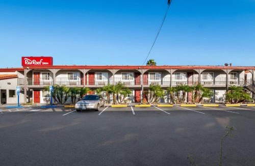 Bellflower Hotel | Red Roof Inn Los Angeles - Bellflower